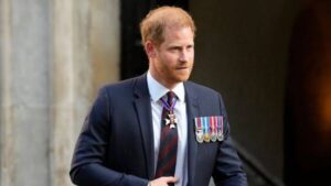 Breaking news……Prince Harry contacts family members after receiving sad news