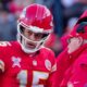 Chiefs QB Patrick Mahomes Prepares to Play Week 18 vs. Broncos